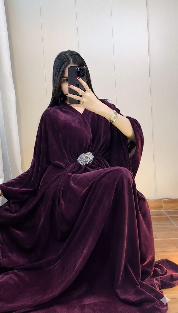 Elegant Pleated Kaftan Maxi Dress with Silver Floral Brooch