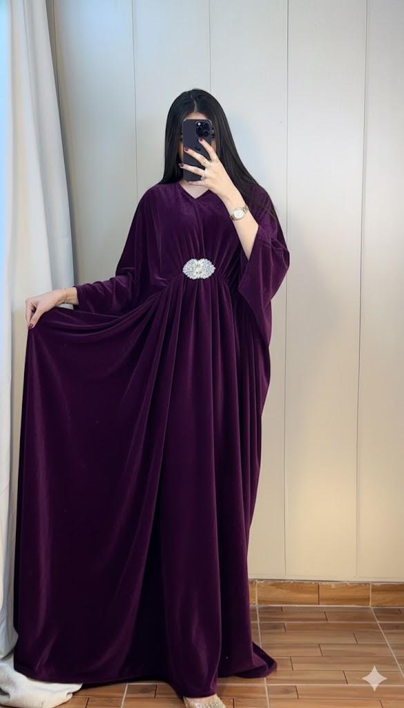 Elegant Pleated Kaftan Maxi Dress with Silver Floral Brooch
